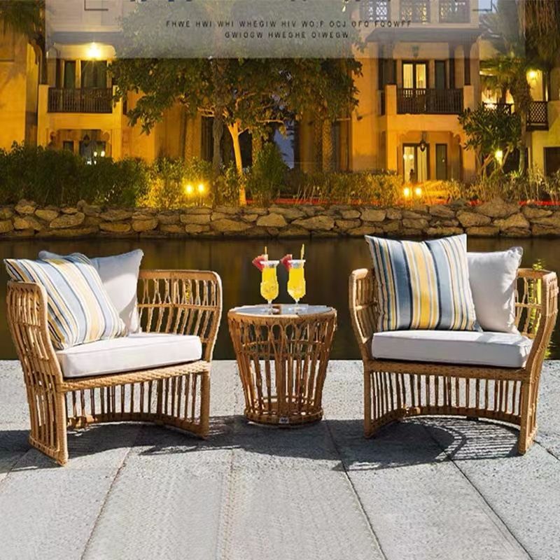 Rattan sofa -  an ideal choice for outdoor leisure